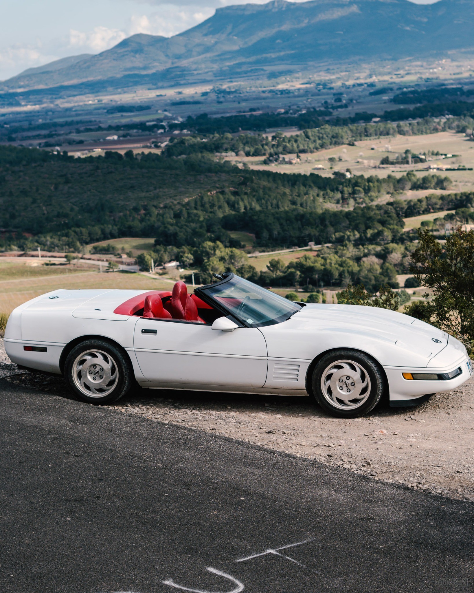 Corvette Cabriolet C4 LT1 vue de profil